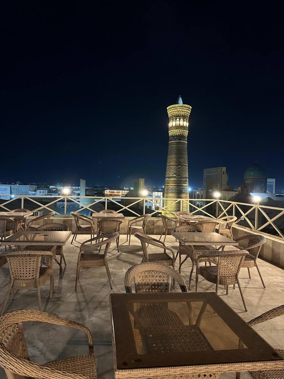 Poyi Kalon Teracce Hotel حلال Bukhara Bagian luar foto