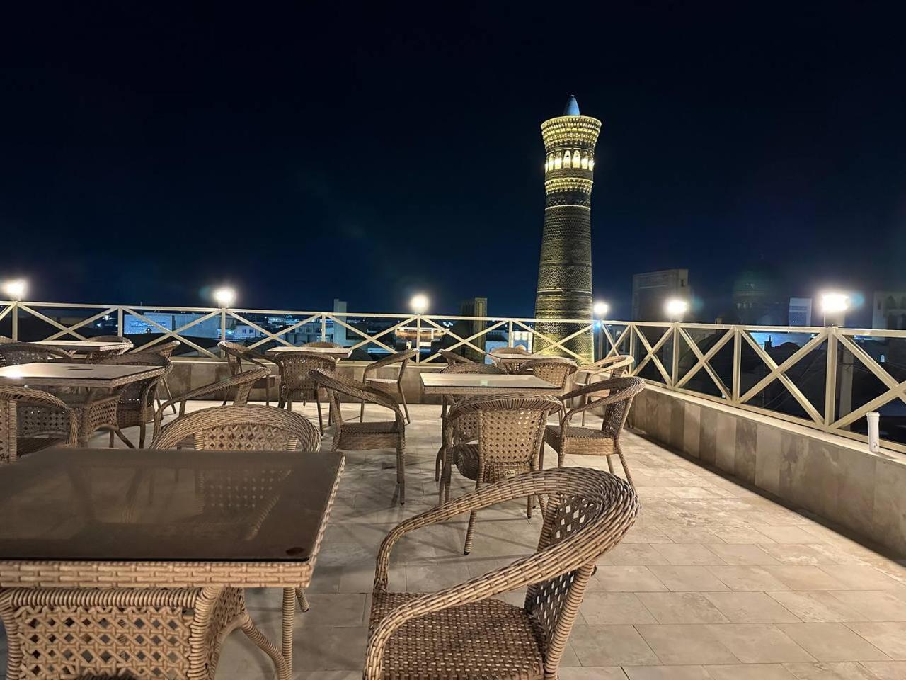 Poyi Kalon Teracce Hotel حلال Bukhara Bagian luar foto