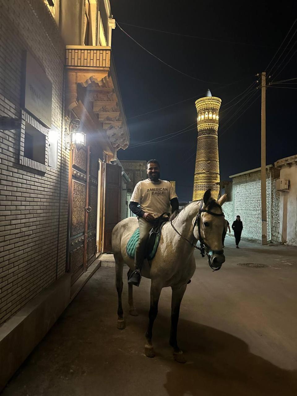 Poyi Kalon Teracce Hotel حلال Bukhara Bagian luar foto
