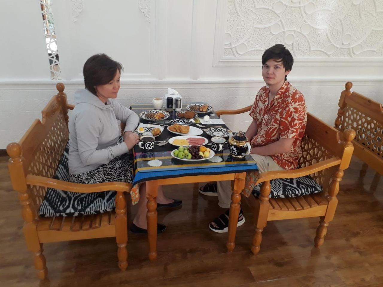 Poyi Kalon Teracce Hotel حلال Bukhara Bagian luar foto