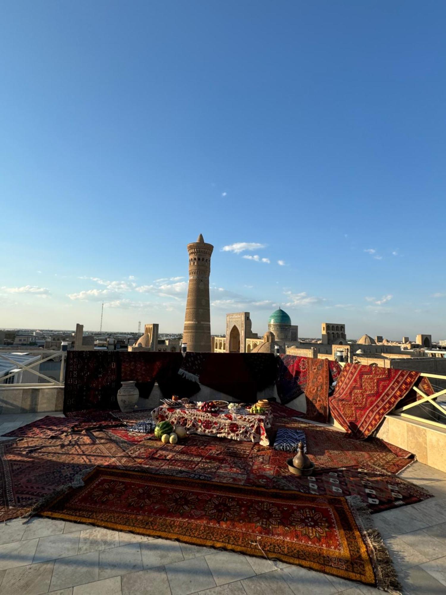 Poyi Kalon Teracce Hotel حلال Bukhara Bagian luar foto