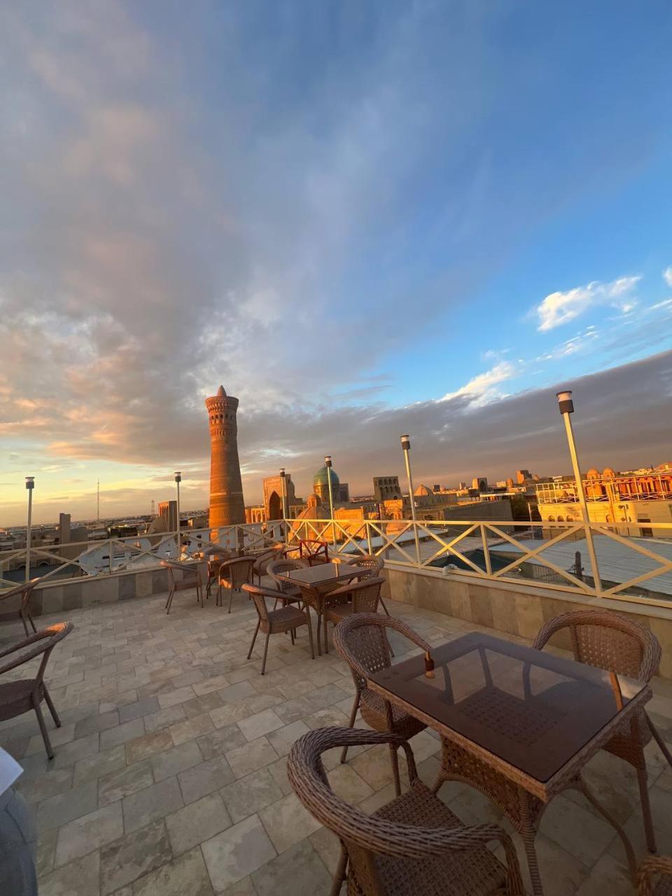 Poyi Kalon Teracce Hotel حلال Bukhara Bagian luar foto